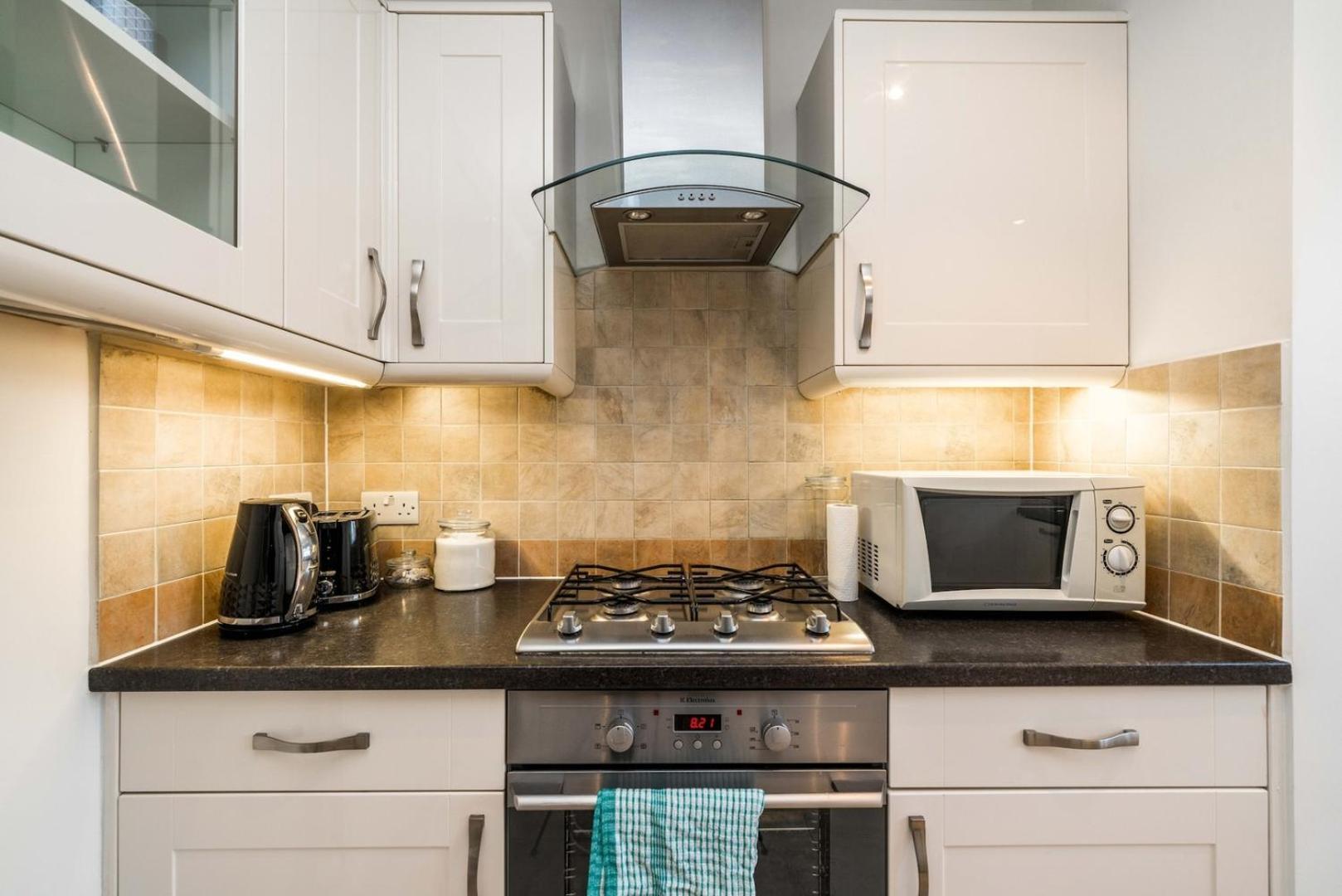 New 2bd Flat Heart Of Battersea - Close To Station * London