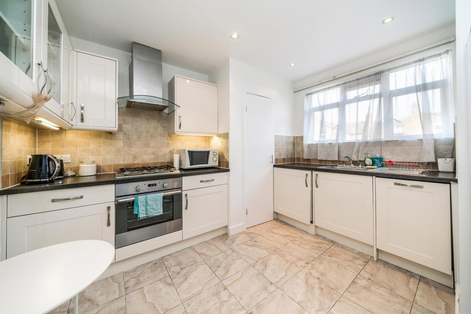 Apartment New 2bd Flat Heart Of Battersea - Close To Station *